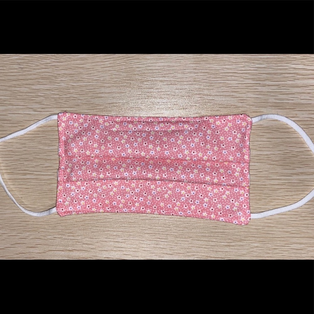 Pink flowers print reusable face mask